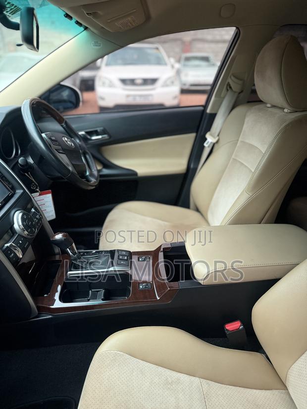Toyota Mark X 2.5 AWD 2013 White