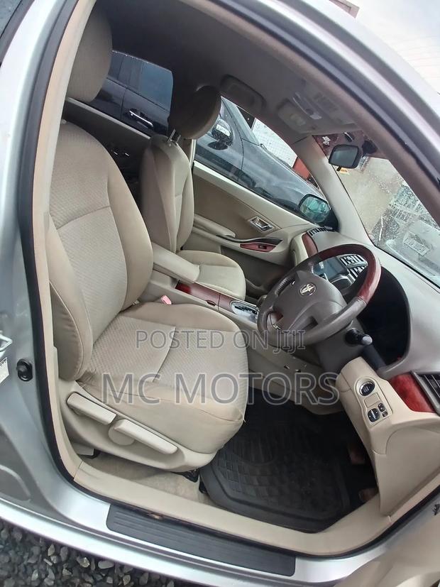 Toyota Premio 1.8 AWD 2009 Silver