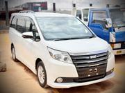 Toyota Noah 2.0 AWD (7 Seater) 2015 White for sale