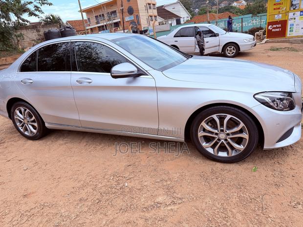 Mercedes-Benz C200 2016 Gray