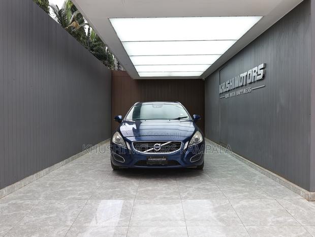 Volvo V60 2012 Blue