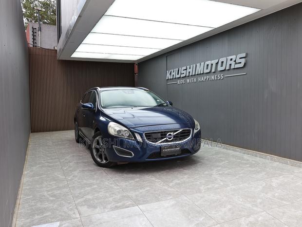 Volvo V60 2012 Blue