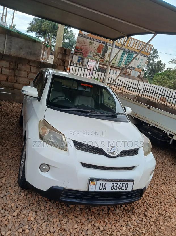Toyota IST 2008 White