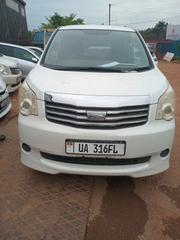 Toyota Noah 2011 White for sale