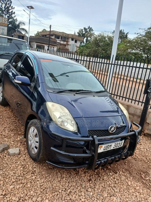 Toyota Vitz 1.3 AWD 5dr 2009 Blue