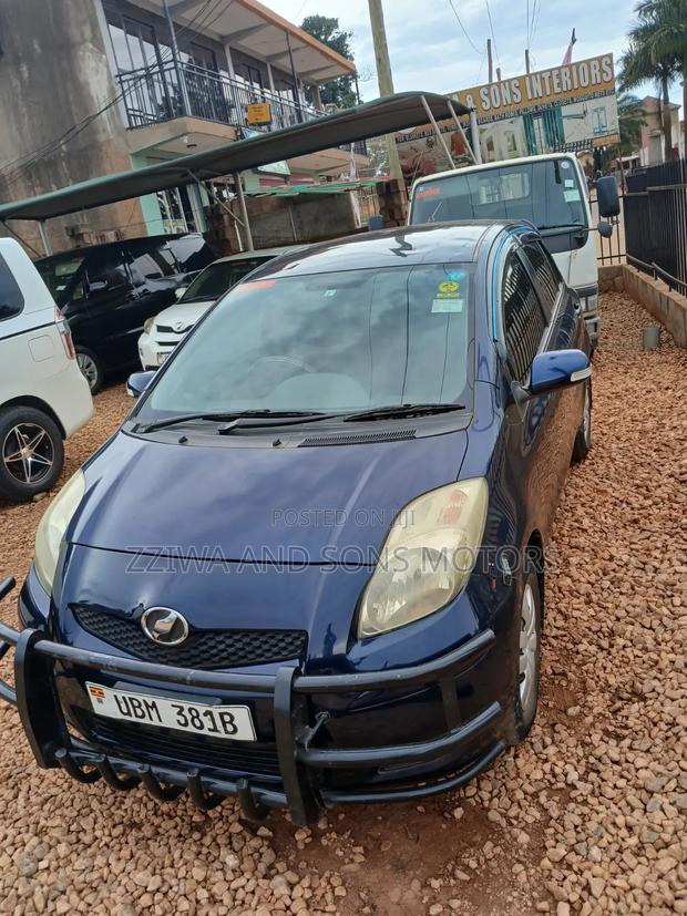 Toyota Vitz 1.3 AWD 5dr 2009 Blue