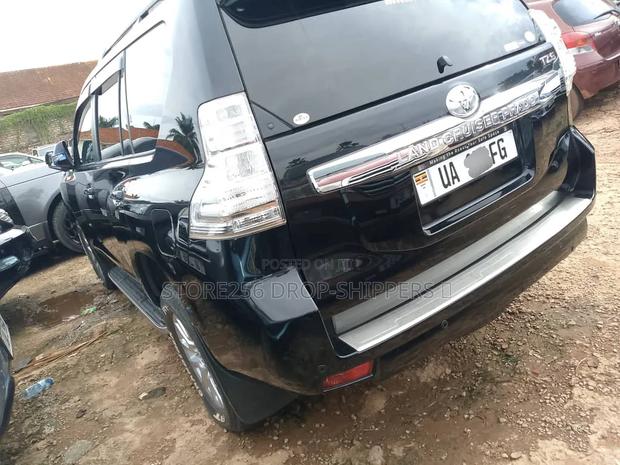 Toyota Land Cruiser Prado 2016 Black