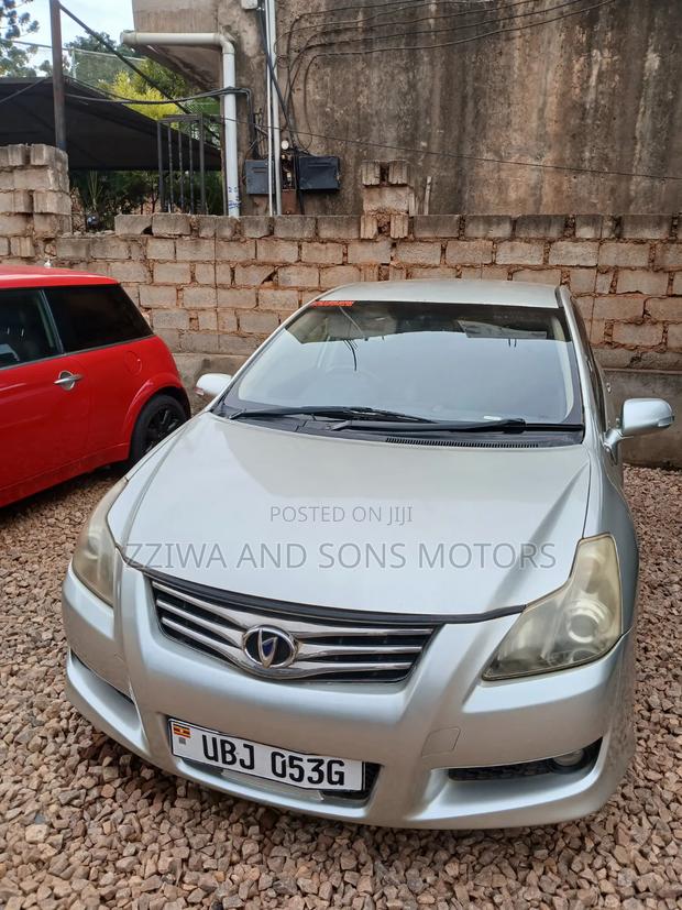 Toyota Blade 2008 Silver
