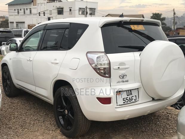 Toyota RAV4 2008 White