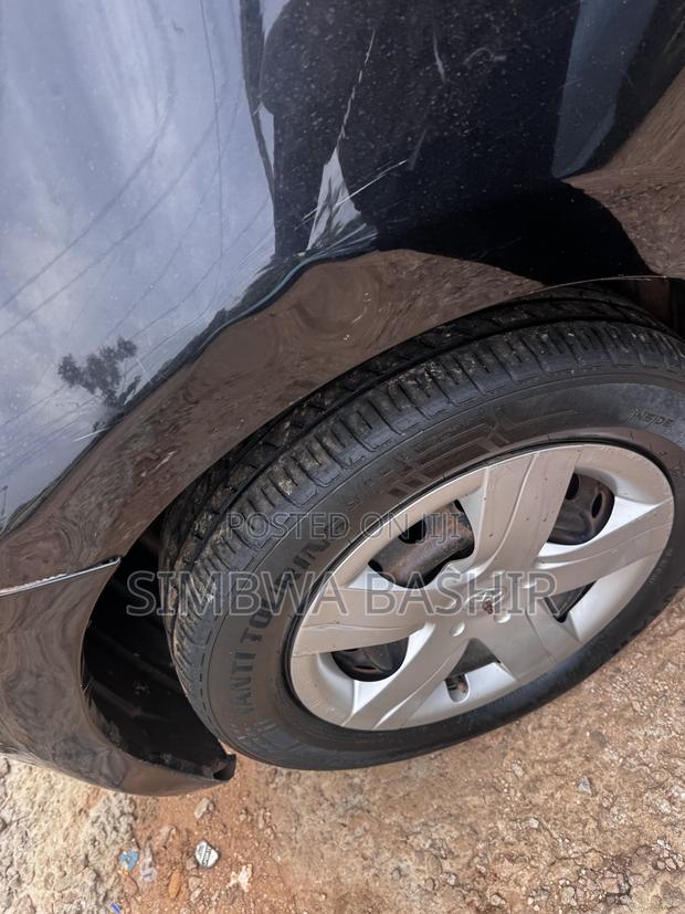 Toyota Ractis 2009 Black