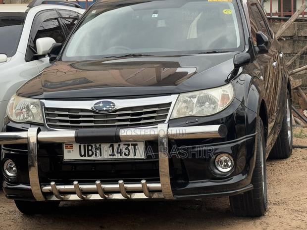 Subaru Forester 2010 Black