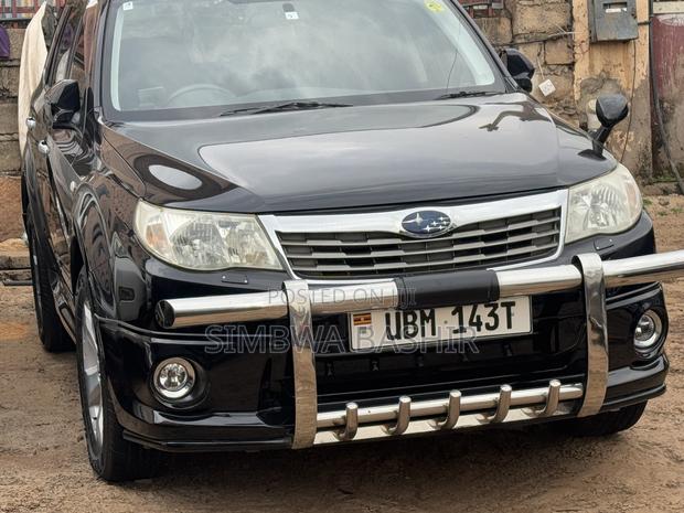 Subaru Forester 2010 Black