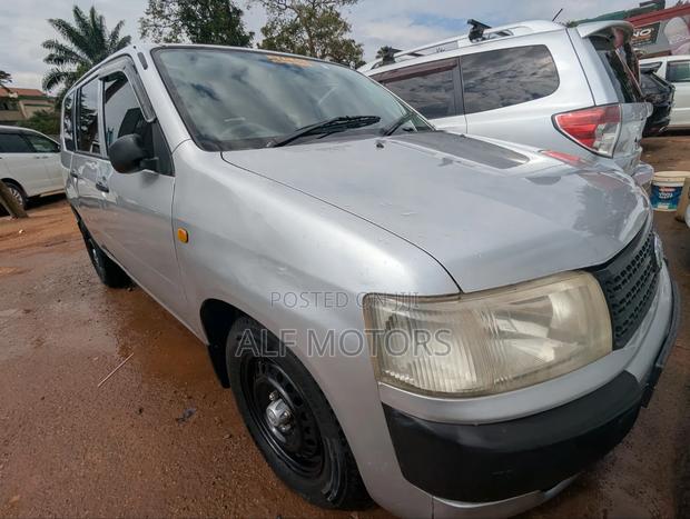 Toyota Probox 2005 Silver