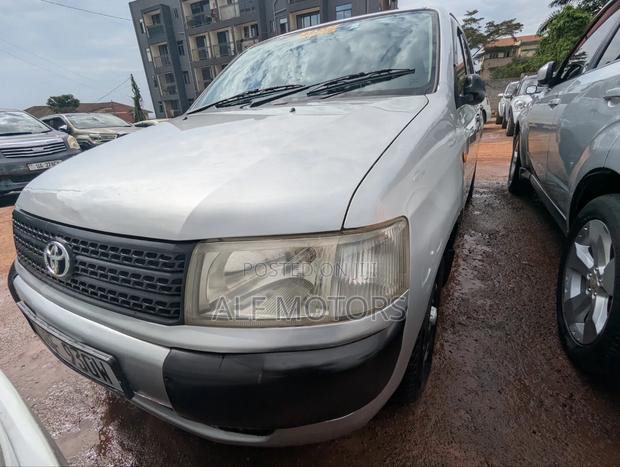Toyota Probox 2005 Silver