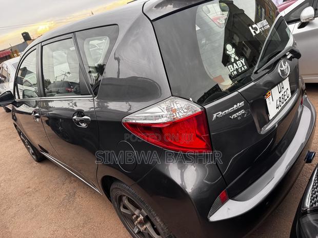 Toyota Ractis 2012 Black