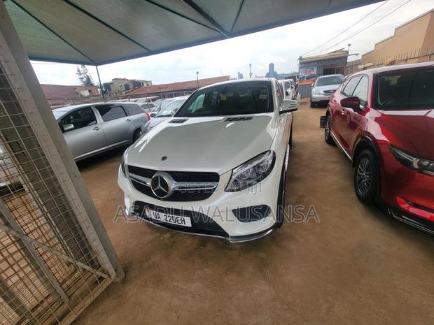 Mercedes-Benz GLE-Class 2019 White