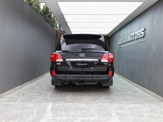 Toyota Land Cruiser 4.6 V8 ZX 2013 Black