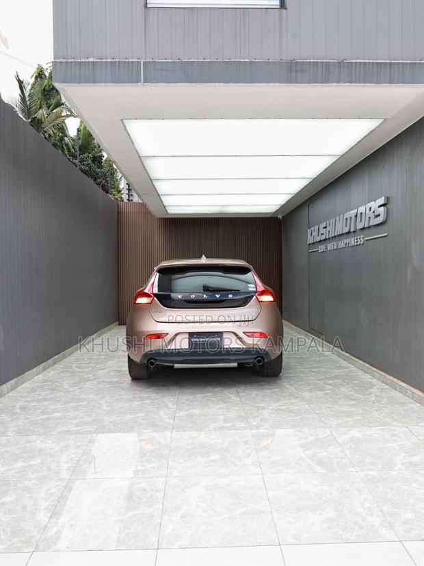 Volvo V40 2013 Brown