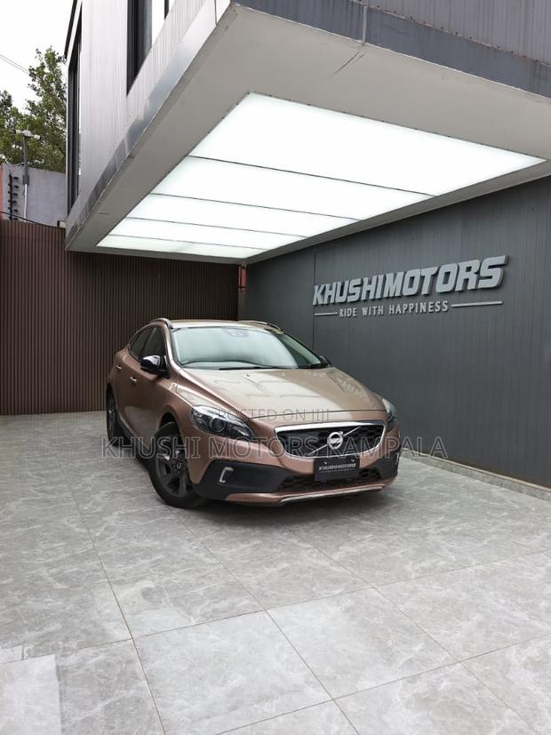 Volvo V40 2014 Brown