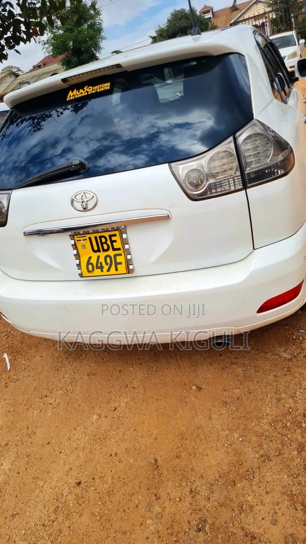 Toyota Harrier 2.4 2006 White