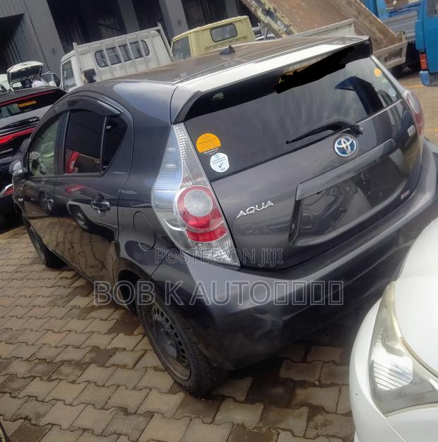 Toyota Aqua 2013 Gray