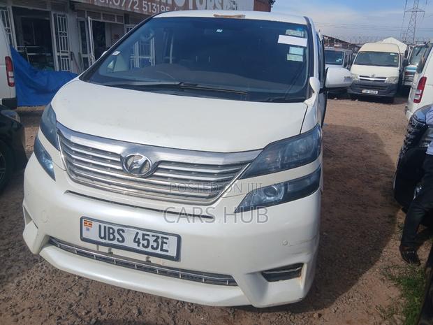Toyota Vellfire V 2.4 FWD 7-Seater 2009 White