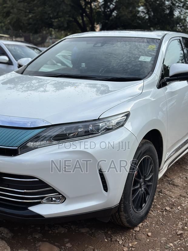 Toyota Harrier 2017 White