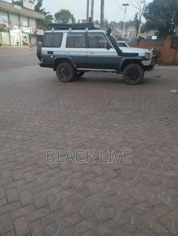 Toyota Land Cruiser Prado 1993 Silver