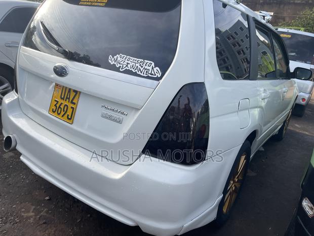 Subaru Forester 2004 White