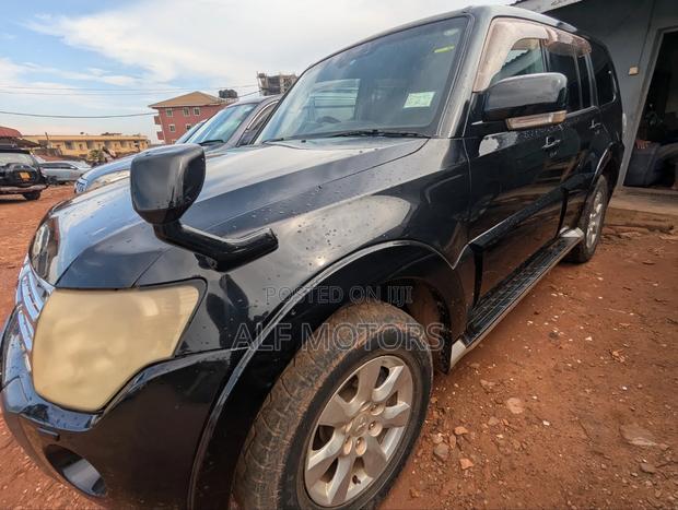 Mitsubishi Pajero 2008 Black