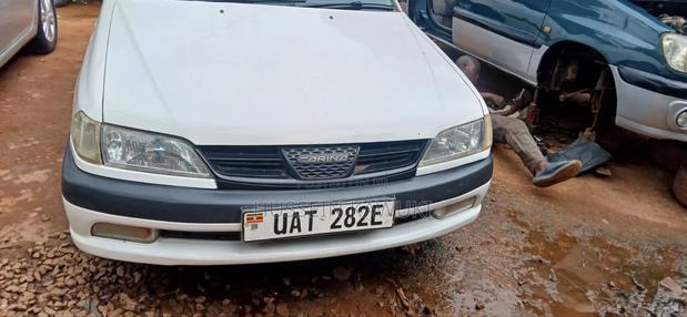 Toyota Carina 2000 White