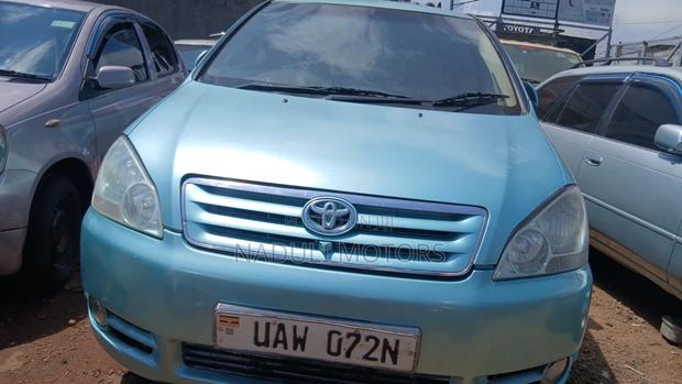 Toyota Ipsum 2000
