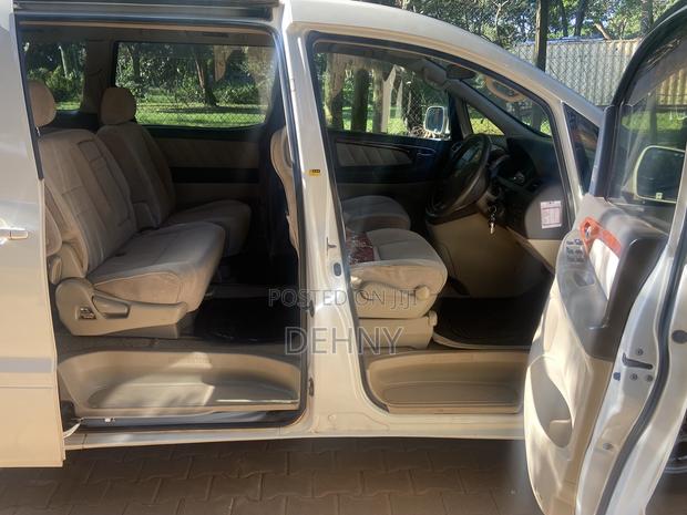 Toyota Alphard 2.4 Petrol AWD 2007 White