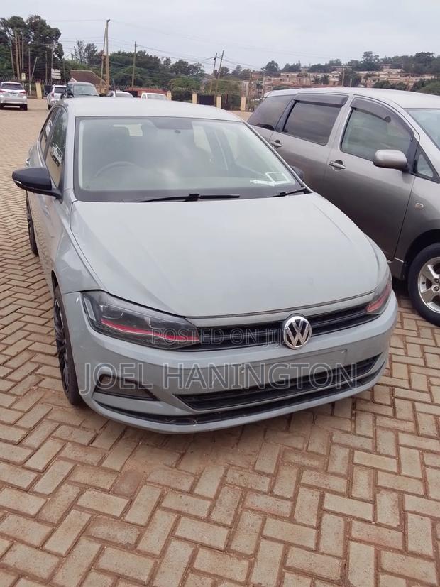 Volkswagen Polo 2017 Gray