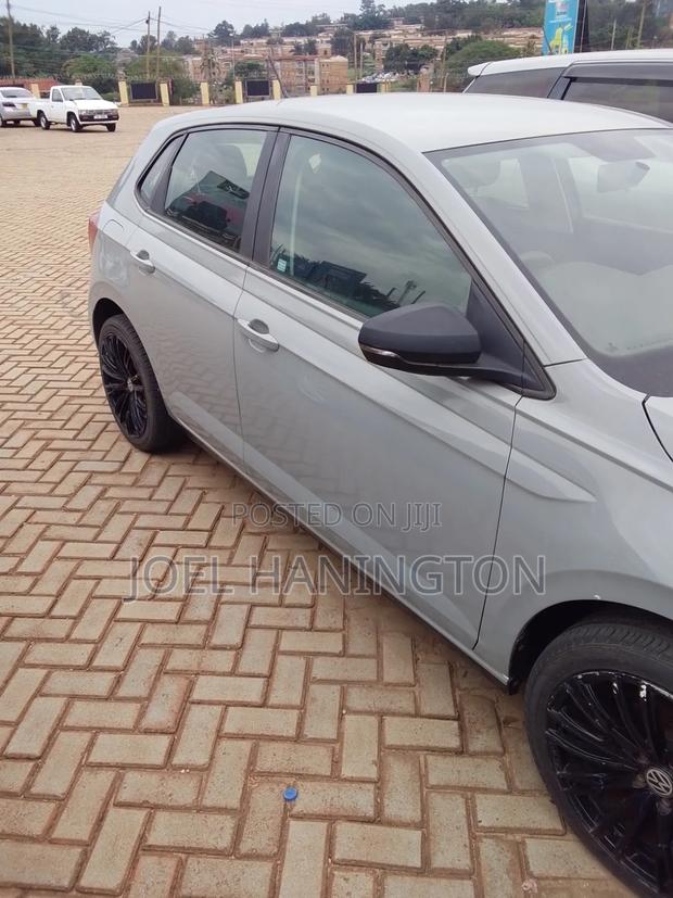 Volkswagen Polo 2017 Gray