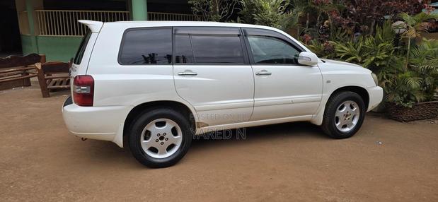 Toyota Kluger 2006 White
