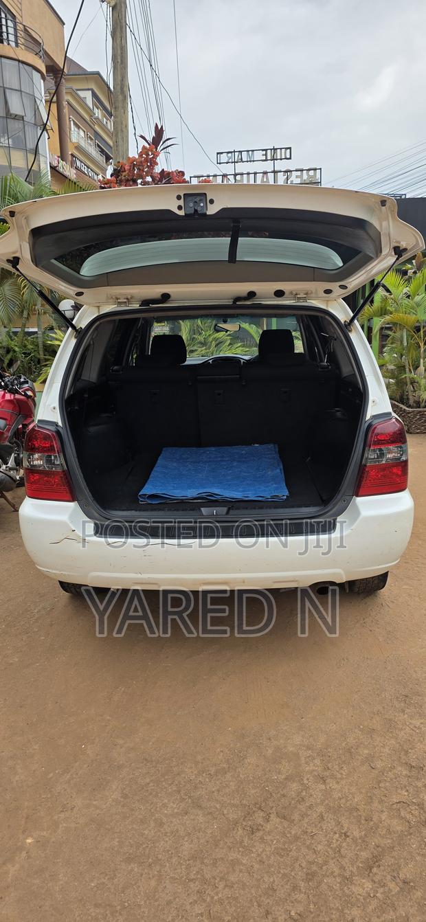 Toyota Kluger 2006 White