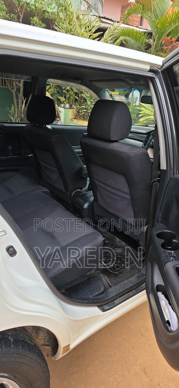 Toyota Kluger 2006 White