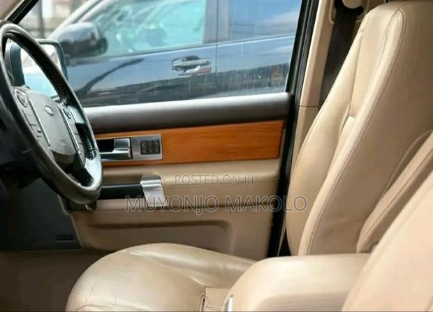 Land Rover Discovery 2014 Gold
