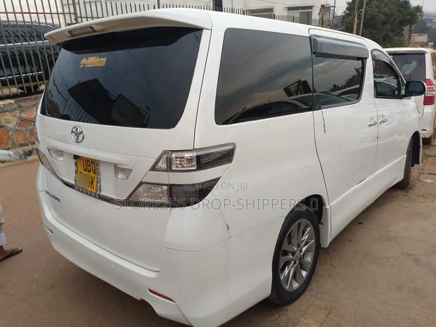 Toyota Vellfire V 2.4 4WD 7-Seater 2010 White