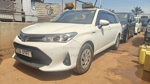 Toyota Corolla Fielder 2018 White