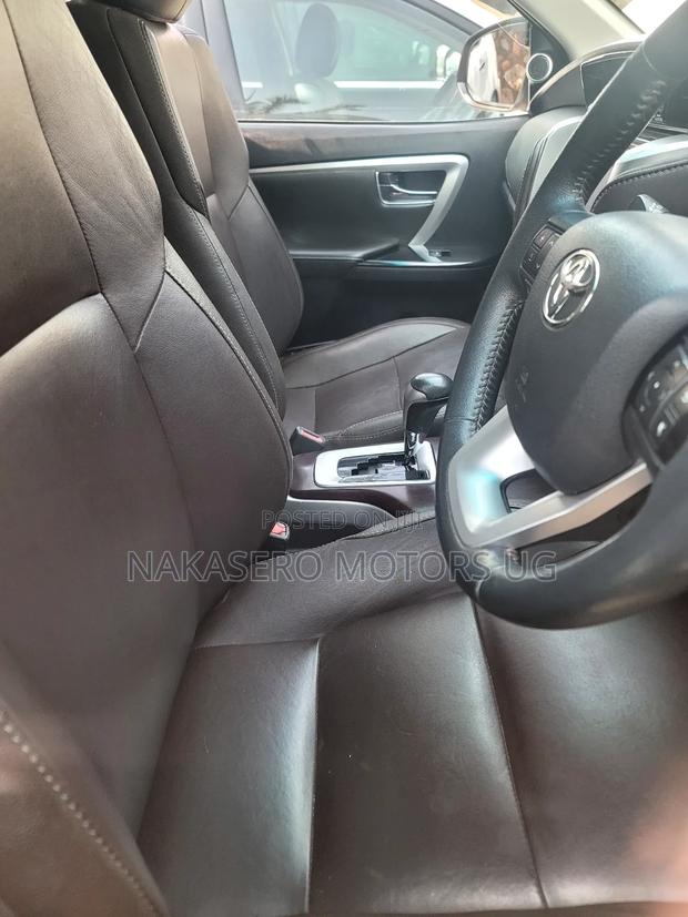 Toyota Fortuner 2.8 D RWD 2017 Silver