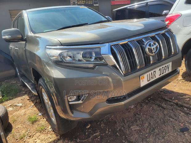 Toyota Land Cruiser Prado 3.0 D-4D (190 Hp) 7 seats 2016 Gray