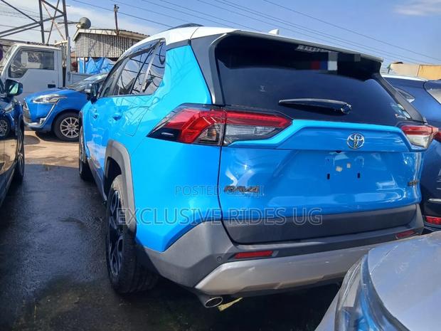Toyota RAV4 Adventure AWD 2020 Blue