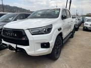 Toyota Hilux 2022 White for sale