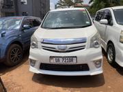 Toyota Noah 2014 White for sale