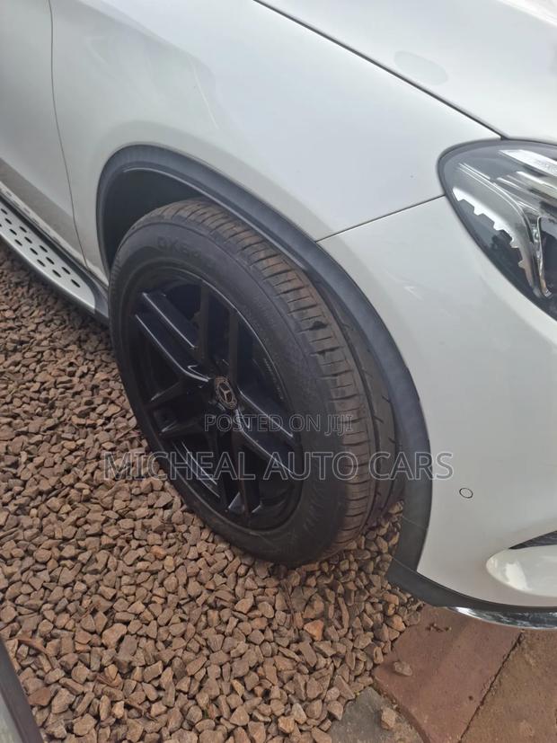 Mercedes-Benz GLE-Class 2020 White