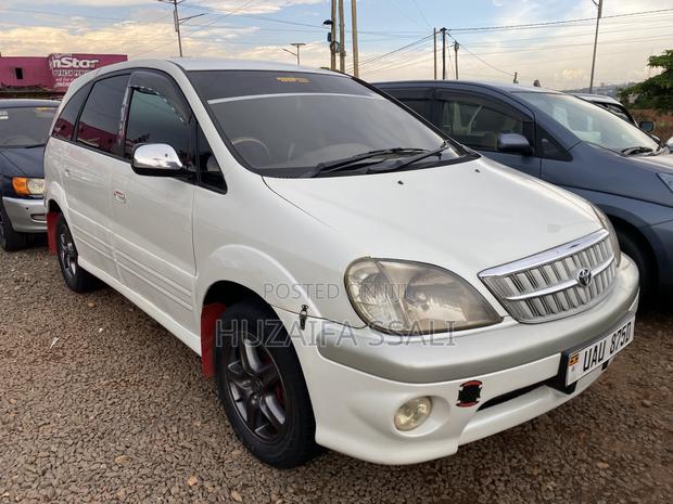 Toyota Nadia 2003 Silver