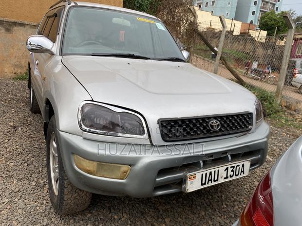 Toyota RAV4 2005 White