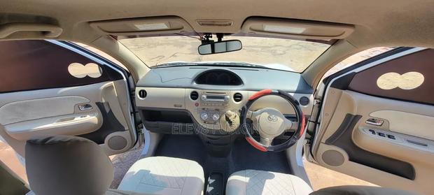 Toyota Sienta 2009 Black